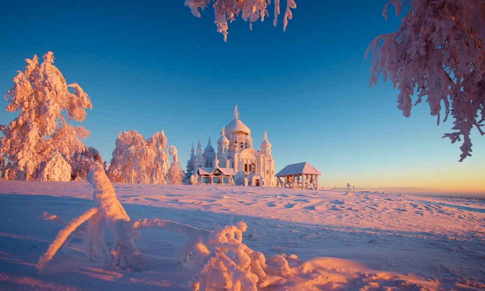 zima.-Belogorskij-monastyr-Permskaya-oblast-avtor-vadim-valakin