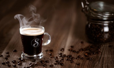 кофе кофейные зерна дым чашка